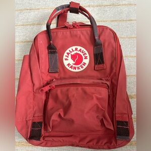 Fjallraven Kånken Mini Backpack - Red